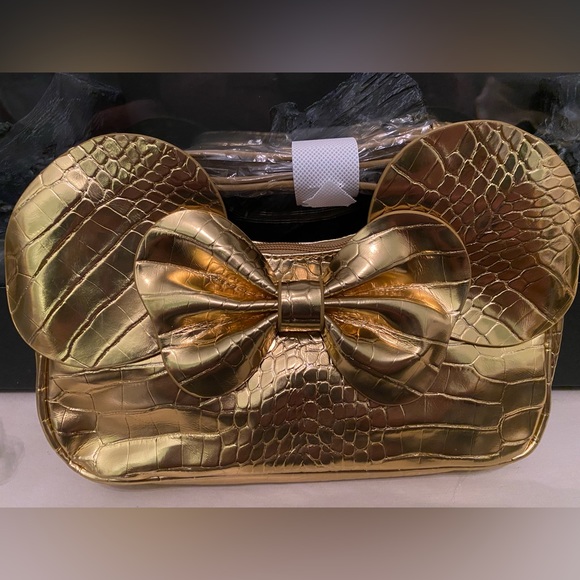 NWT Minnie Mouse Faux Croc Shoulder Bag - Picture 2 of 10